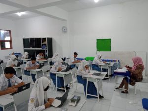 Laboratorium Komputer 4